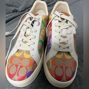 Lowline Rainbow Signature Pride Sneakers
